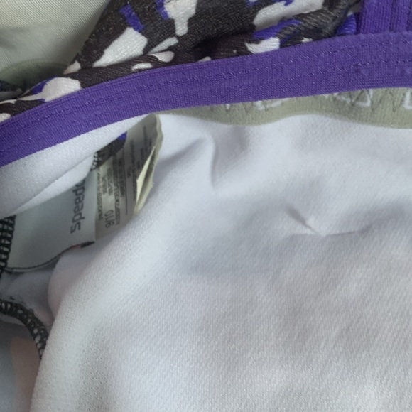 Speedo size 10 - Picture 4 of 6